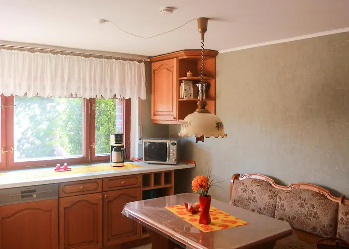 Einladende Im Malerischen Apartament