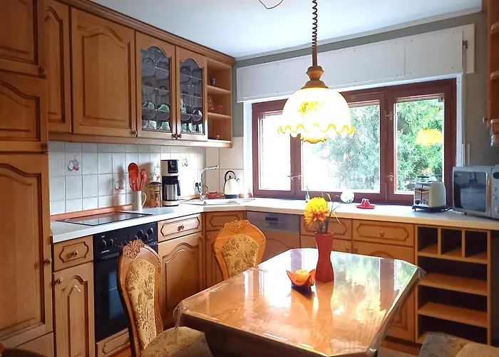 Einladende Im Malerischen Apartament